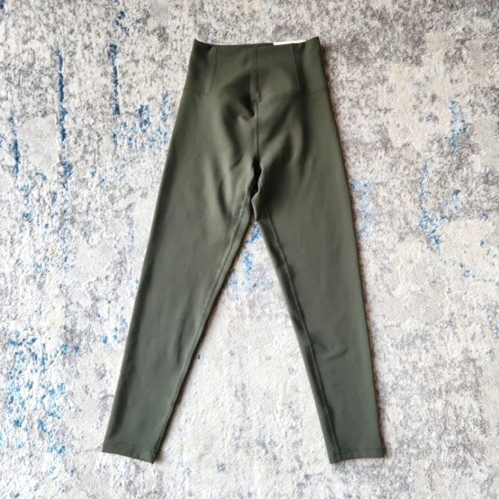 Offline by Aerie Women's Size Small Olive Green Goals 7/8 Leggings Workout NWT